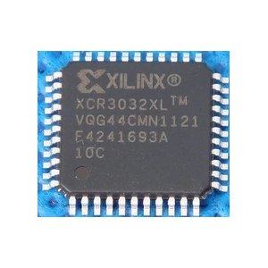 XCR3032XL-10VQG44C